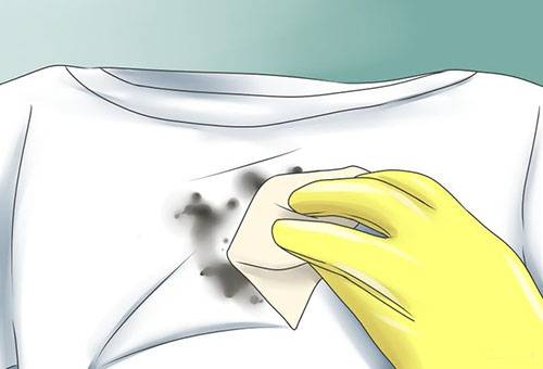 Removing stains from a white thing