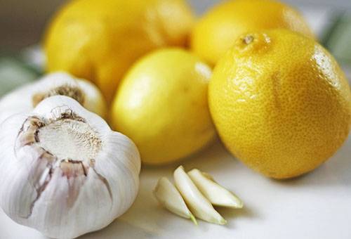Garlic and lemons
