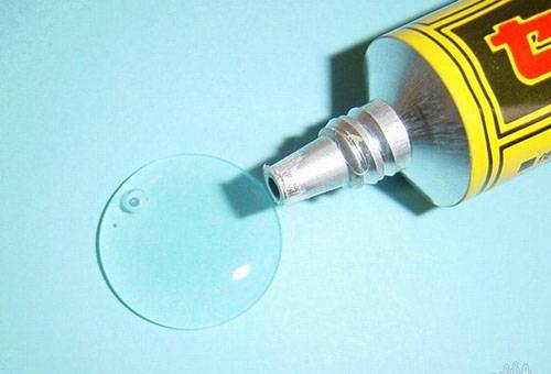 Fresh glue stain