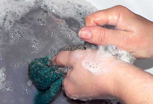 Hand wash clothes