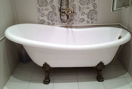 Snow-white bath