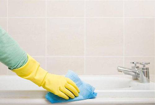 Bath cleaning