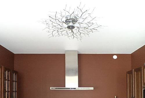 Matte stretch ceiling in the kitchen