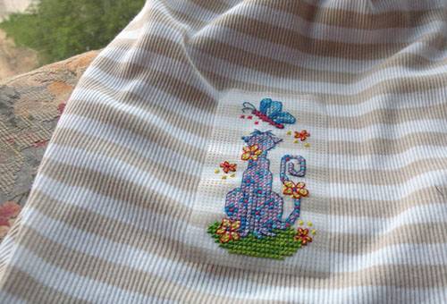 Embroidery on patch canvas