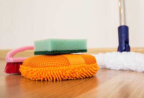 Sponges for cleaning linoleum