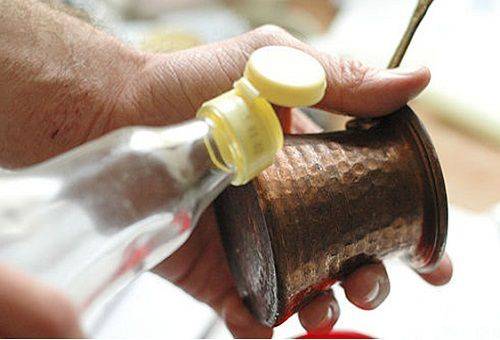 brass vinegar cleaning