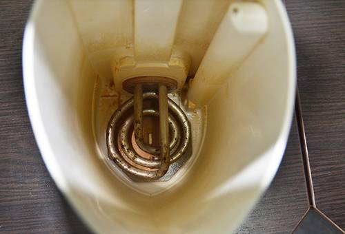 Scale in the kettle