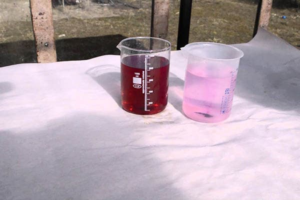 Potassium permanganate solutions