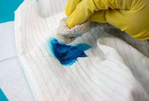 stain on the shirt