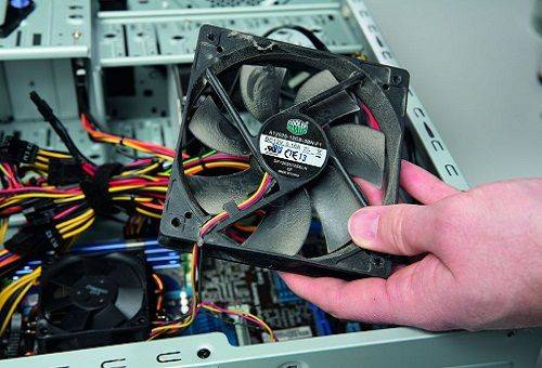 dusting the computer unit