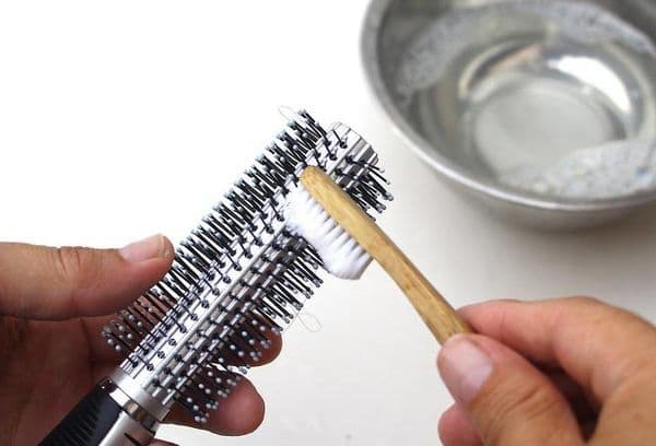 Brush cleaning