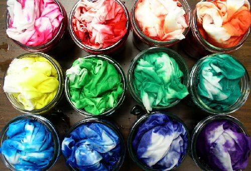 audumi daudzkrāsainās krāsās