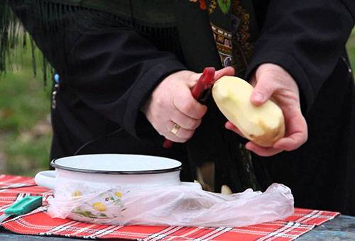 Peeling potatoes