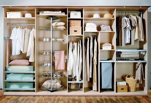 Wardrobe Organization