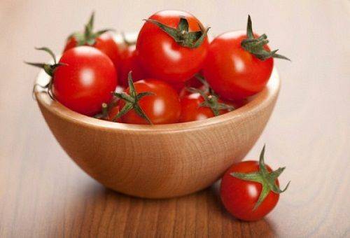 ripe tomatoes