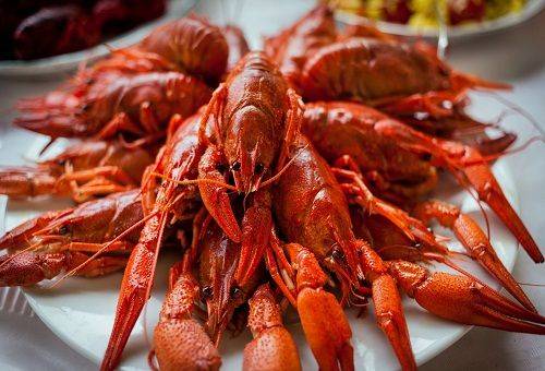 boiled crayfish