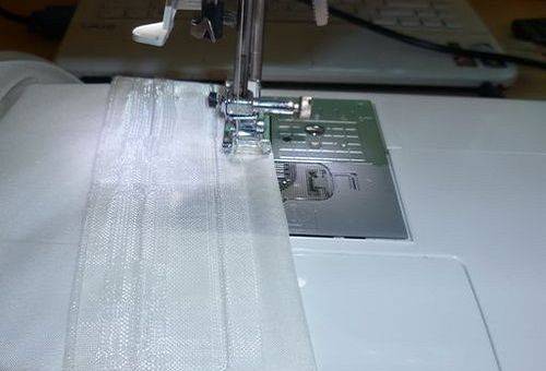 sew the ribbon to the tulle