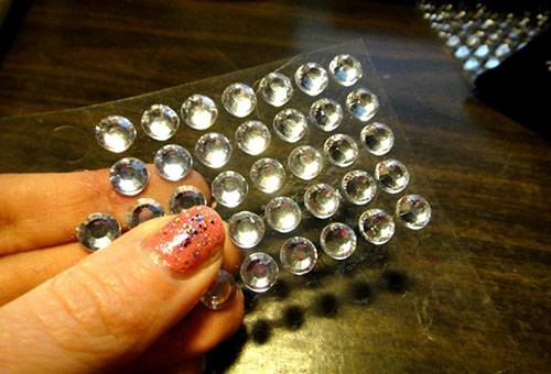 Self-adhesive rhinestones