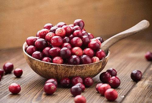 Pick cranberries