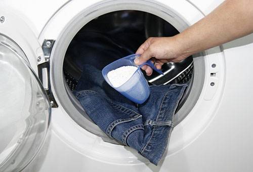 Bookmark washing powder in the drum machine