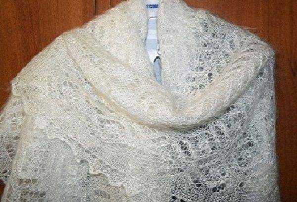 Down scarf