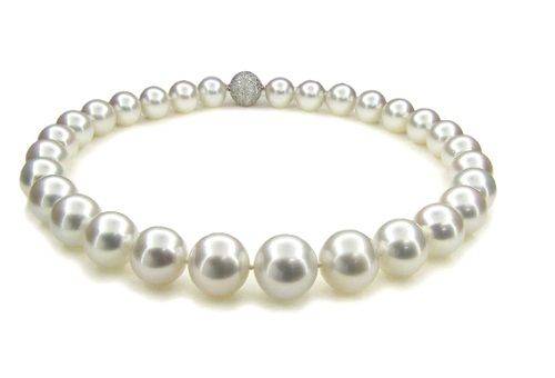 pearl bracelet