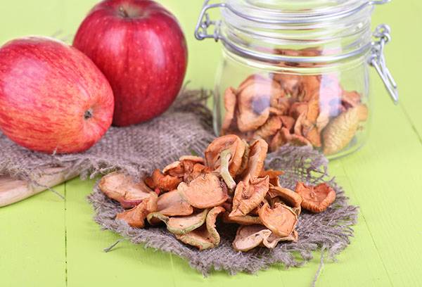 Dried apples
