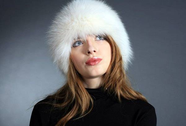 white fur hat on a girl