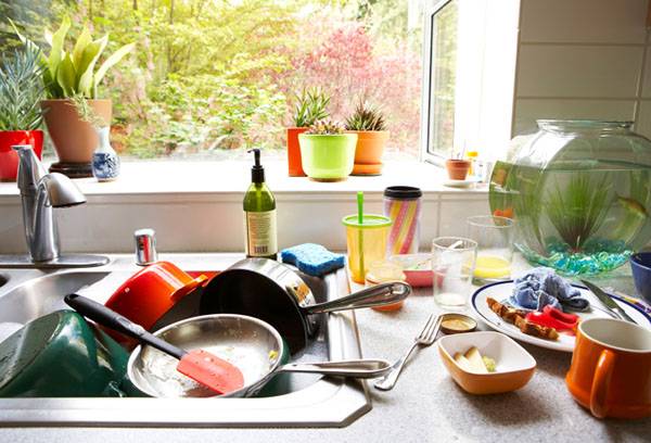 Dirty dishes in the sink