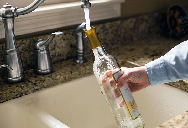 bottle cleaning