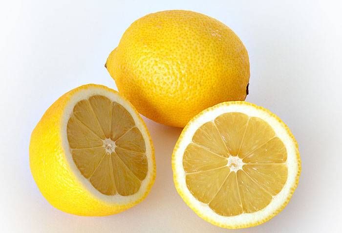 Fresh lemon