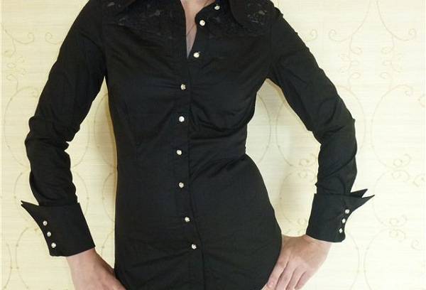 black blouse
