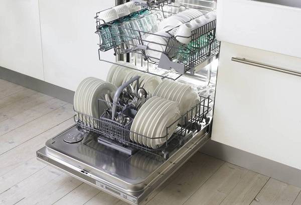 clean dishes in the dishwasher