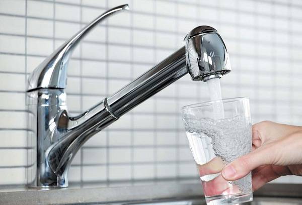 flowing water from a faucet