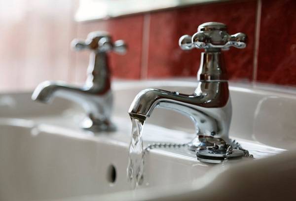 kitchen faucet