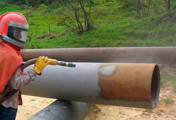 Dry cleaning pipes