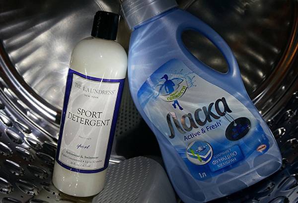Choosing a Detergent for Membrane Clothing