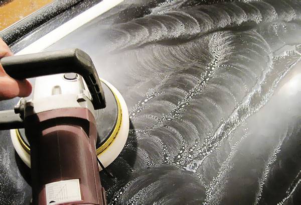 Auto glass polishing