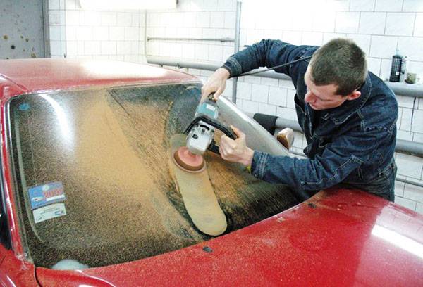 Polishing glass Lada