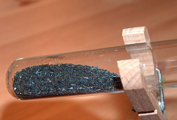 Potassium permanganate crystals