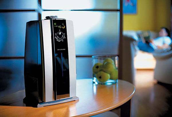Modern air ionizer