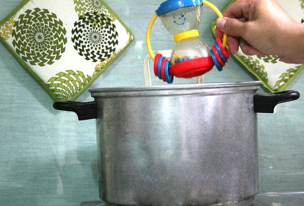 soap and soda solution for disinfection of soft toys