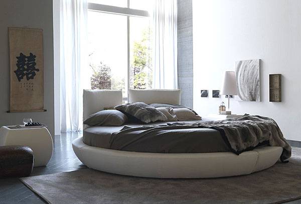 Round bed