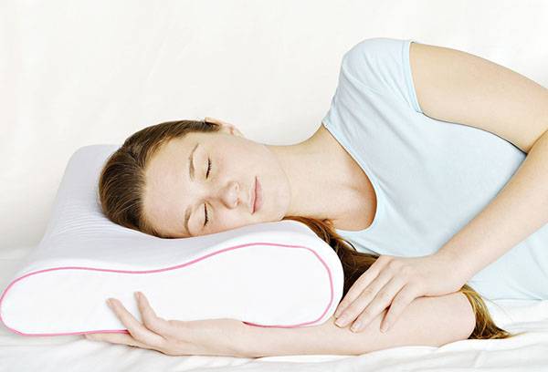 Sleep on an orthopedic pillow