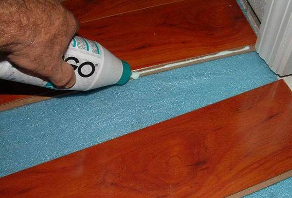 Laminate sizing