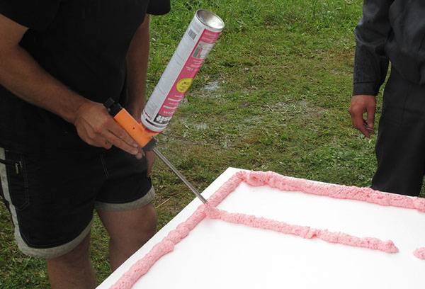 Foam glue application
