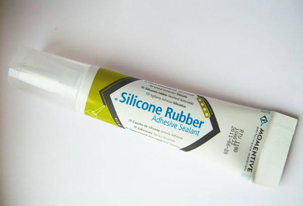 Tube of heat-resistant glue