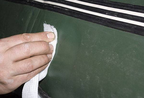 Repair holes on a boat made of PVC