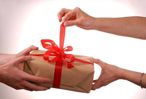 Presenting a gift