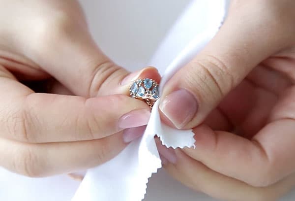 Cleaning Topaz Rings